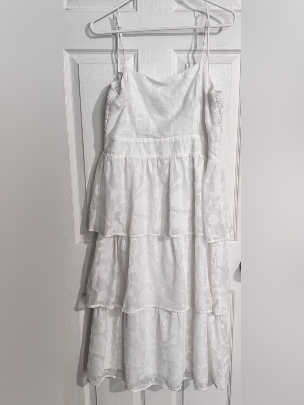 Lulu's White Burnout Floral Print Tiered Dress - READ DESCRIPTION